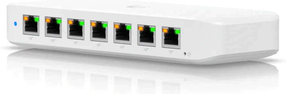 Ubiquiti Ultra 210W Gestionado L2 Gigabit Ethernet (10/100/1000) Energía sobre Ethernet (PoE) Blanco